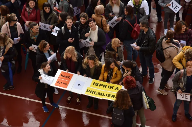 &Scaron;trajka&scaron;i milenijskom fotografijom poslali jasnu poruku Plenkoviću