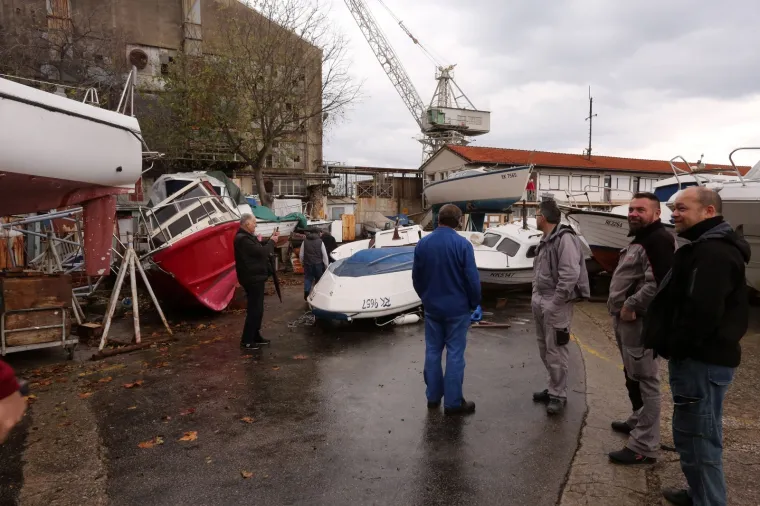 Pijavica prohujala riječkom Kantridom: U zrak letjeli limovi i krov brodogradilišta 3. maj