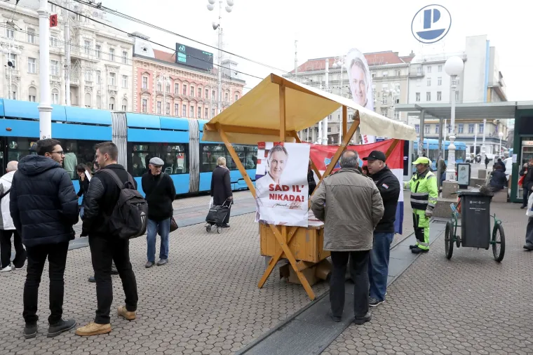 Kapljica predsjedničkog kandidata: I &Scaron;koro ima kućicu na zagrebačkom Adventu!