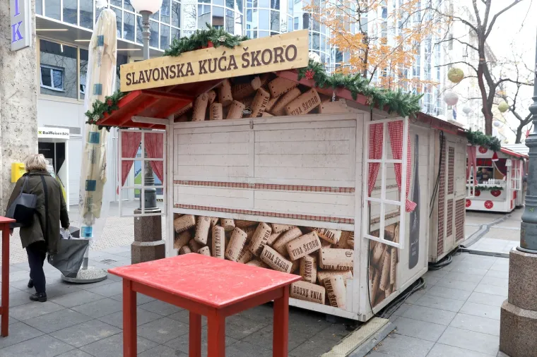 Kapljica predsjedničkog kandidata: I &Scaron;koro ima kućicu na zagrebačkom Adventu!