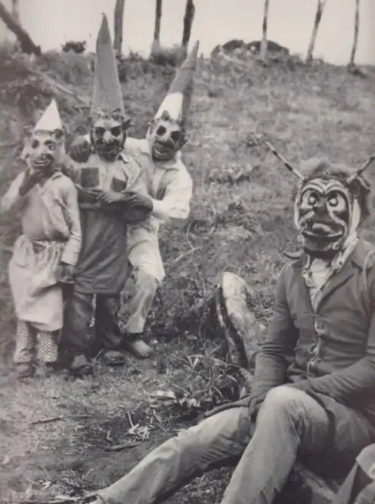 JEZIVE FOTOGRAFIJE KOJE ĆE VAS PROGANJATI NOĆIMA: Ni&scaron;ta nije onako kako se čini