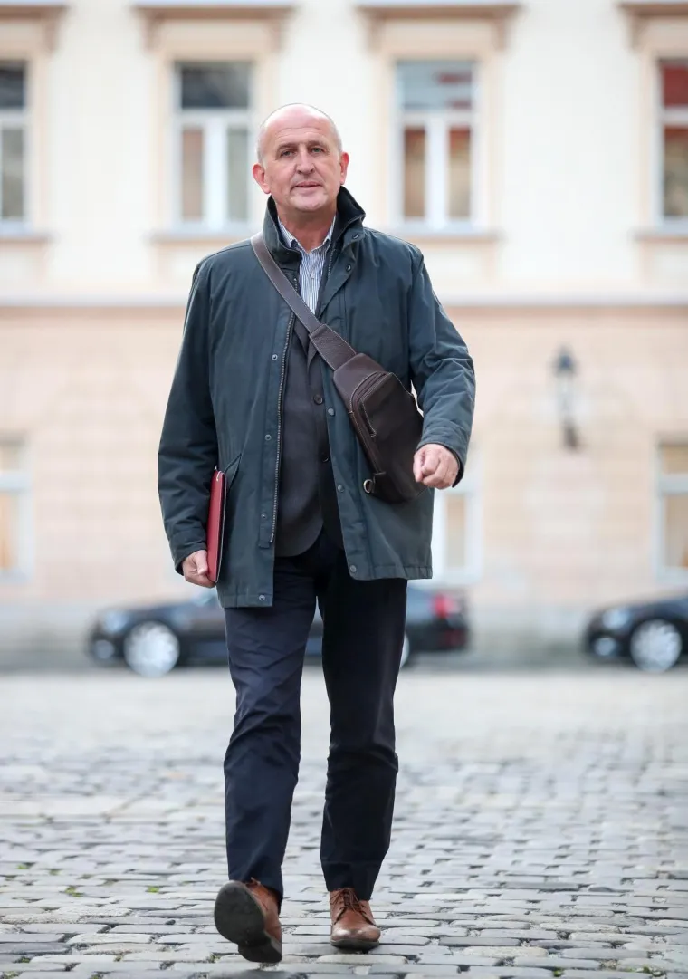 Predstavnici obrazovnih sindikata dolaze u Vladu na pregovore