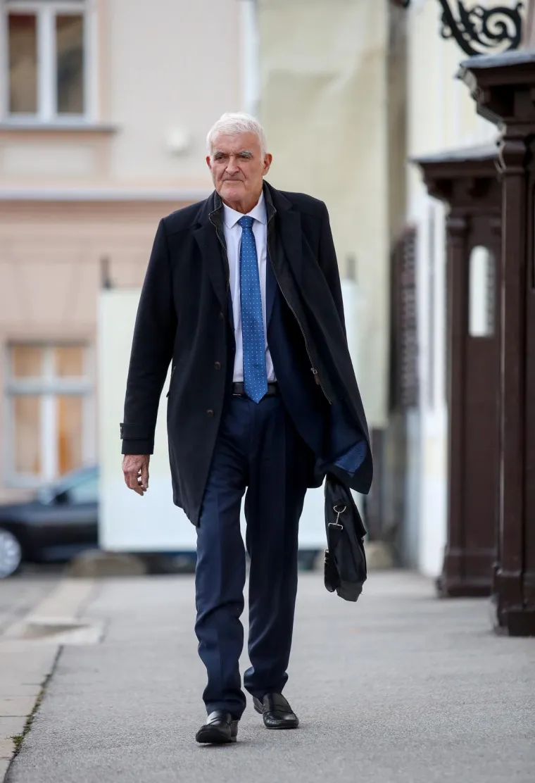 Predstavnici obrazovnih sindikata dolaze u Vladu na pregovore