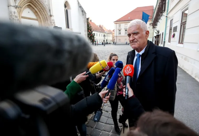 Predstavnici obrazovnih sindikata dolaze u Vladu na pregovore