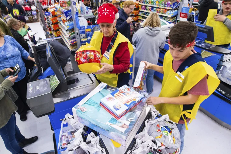 Najvi&scaron;e se traži elektronika: Pogledajte kakav kaos vlada na Black Friday vani!