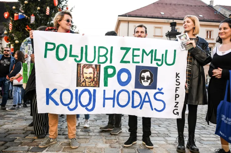 Prosvjed protiv klimatskih promjena: 'Dosta je samovolje ove &scaron;tetne Vlade. Dosta!'