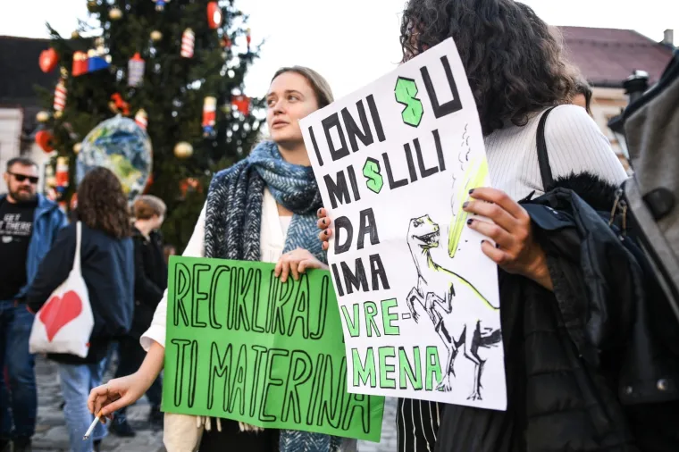 Prosvjed protiv klimatskih promjena: 'Dosta je samovolje ove &scaron;tetne Vlade. Dosta!'