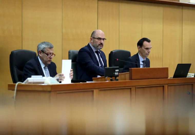 &Scaron;trajkaju li i zastupnici kad je Sabor tako prazan? Izbrojali smo ih samo 16 na radnom mjestu