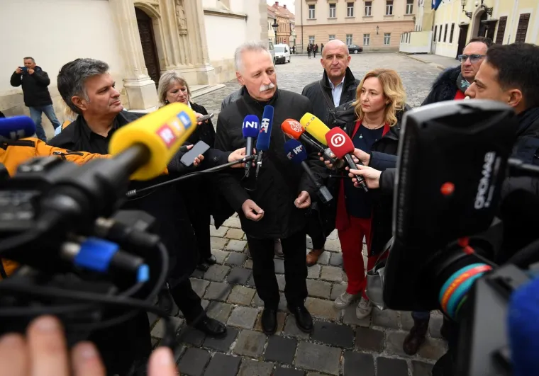 Sindikati i premijer ponovno za stolom: 'Ključna riječ koja može zaustaviti &scaron;trajk je - koeficijent'