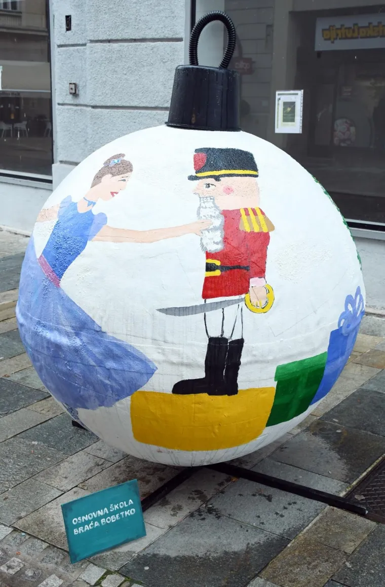 Pogledajte kako su djeca iz vrtića ukrasila Sisak: Prolaznici su odu&scaron;evljeni malim umjetnicima