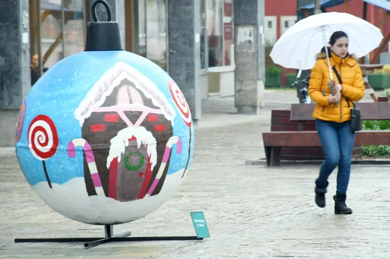 Pogledajte kako su djeca iz vrtića ukrasila Sisak: Prolaznici su odu&scaron;evljeni malim umjetnicima