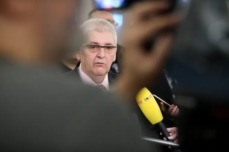 Iako su mnogi sumnjali, on je uspio: Anto Đapić skupio je 10.000 potpisa i postao predsjednički kandidat