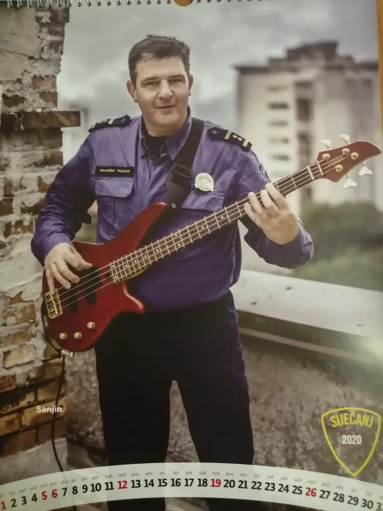 Poslastica za žene! Riječki policajci u svom najboljem izdanju slikali se za kalendar