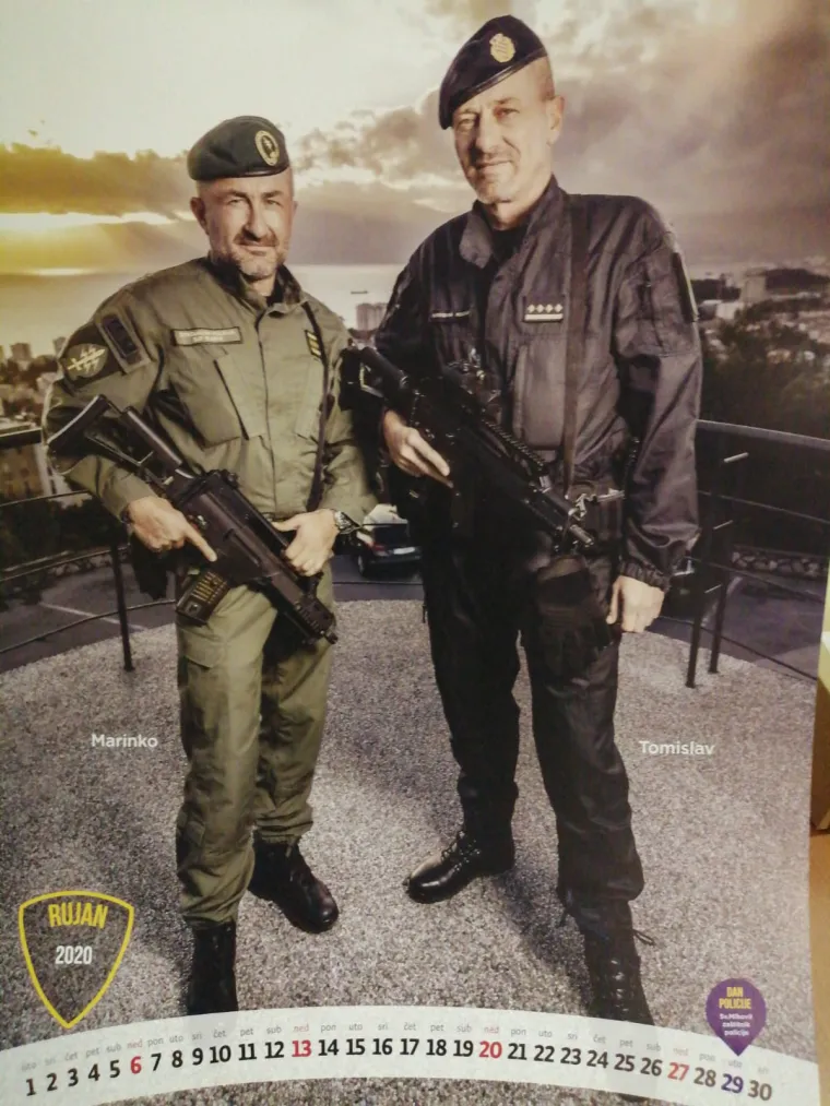 Poslastica za žene! Riječki policajci u svom najboljem izdanju slikali se za kalendar