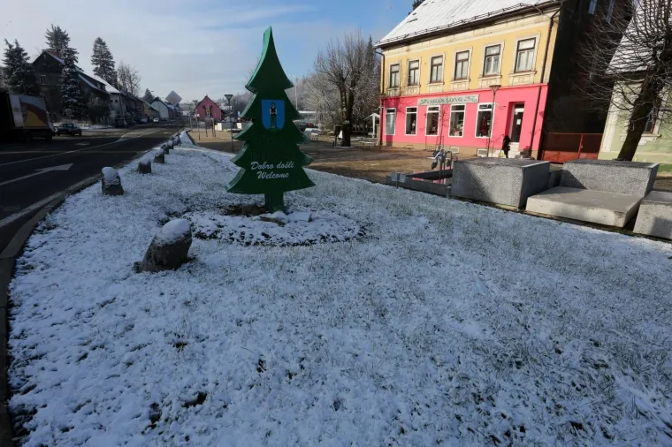 Gorski kotar zabijelio prvi ovogodi&scaron;nji snijeg: Zimske radosti mogu početi