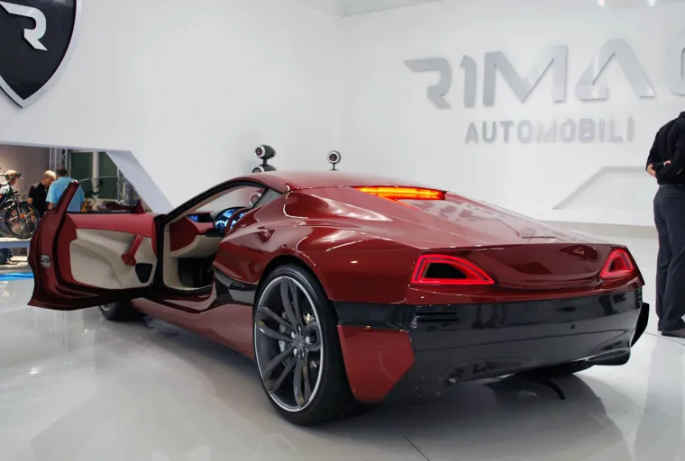 Potpuno nov automobil, iz temelja, proizveo je 2011. s Concept_One sportskim električnim automobilom od 1850 kilograma i 1287 konjskih snaga. Iako tako težak i moćan, do "stotke" je mogao za 2,6 sekundi, uz maksimalnu brzinu od 355 km/h. Unutar njega su moduli baterija koji "drže" 600 kilometara u komadu. Napravljeno ih je osam i svi su prodani. Ali, ono bitnije, baterijske ćelije koje su se nalazile u automobilu kupio je Sony.