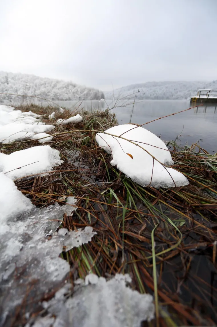 Čarolija na Plitvičkim jezerima: Fascinantna ljepota pod bijelim pokrivačem