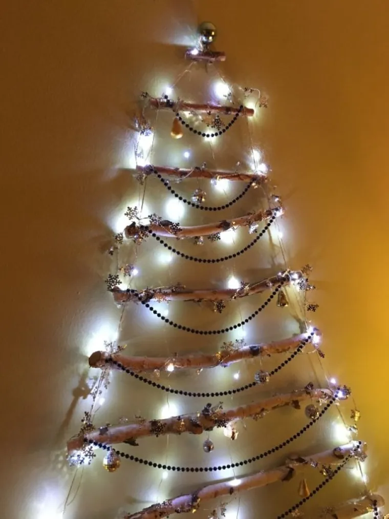 NEKI IMAJU POSEBNA PRAVILA ZA ADVENT: 'Nikad vas nisam pitala, a za&scaron;to vam stoji kućica u kutu sobe, sad tek vidim... '