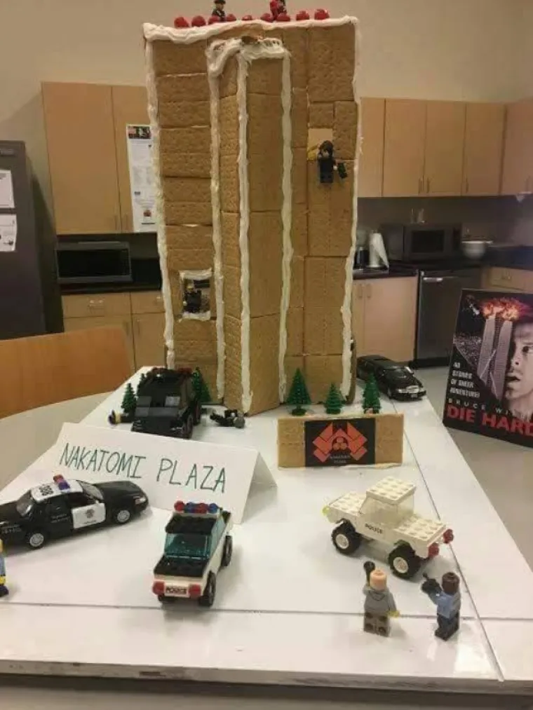 POKAZALI NAJČUDNIJE FOTOGRAFIJE KOJE SU PRONA&Scaron;LI U SVOM MOBITELU: Neke su i nas &scaron;okirale