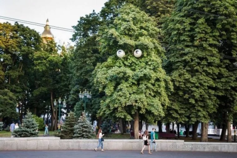 POKAZALI NAJČUDNIJE FOTOGRAFIJE KOJE SU PRONA&Scaron;LI U SVOM MOBITELU: Neke su i nas &scaron;okirale