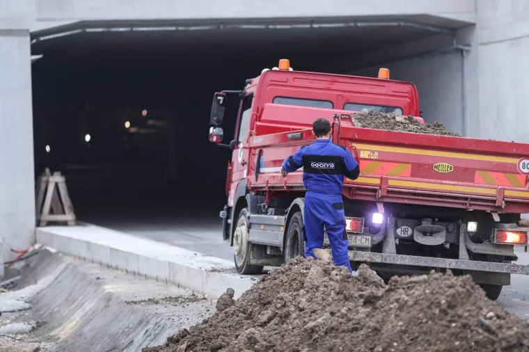 Radovi u punom jeku! Pogledajte kako danas izgleda zagrebački rotor