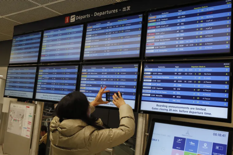 Francuska paralizirana općim &scaron;trajkom: Ne voze avioni, vlakovi, metro, zatvoren Eiffelov toranj