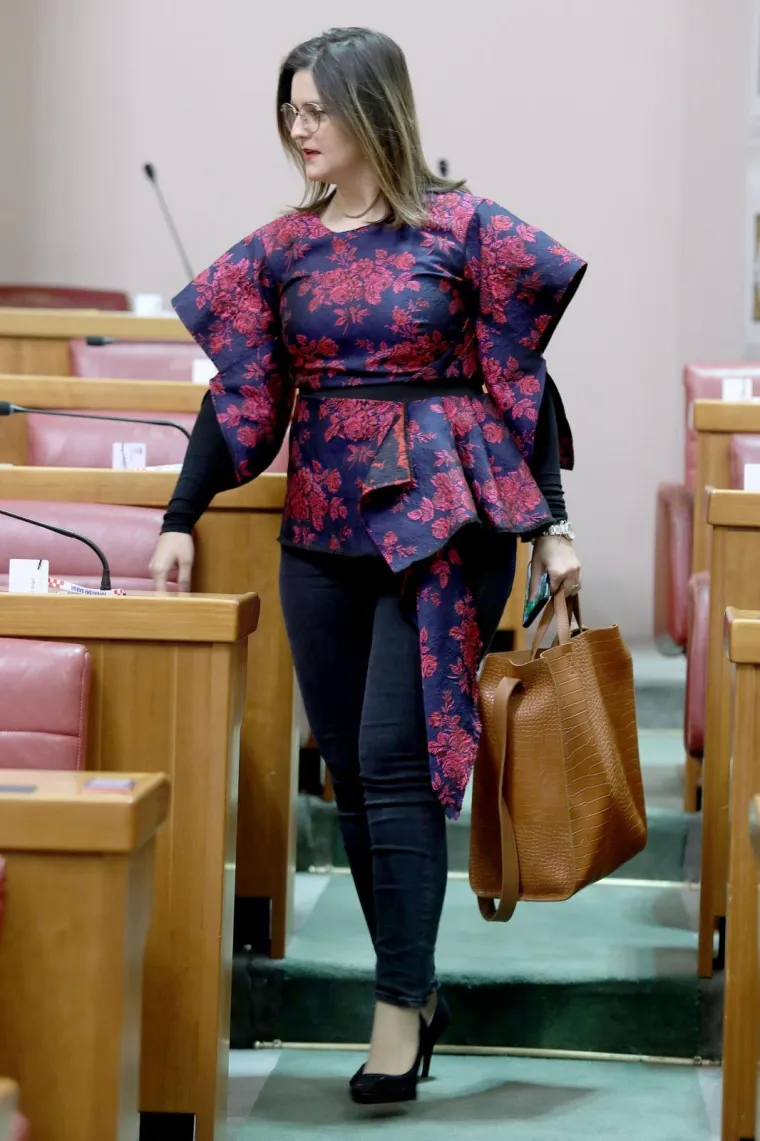 Sve oči bile su uprte u Bandićevu zastupnicu: Odjevna kombinacija koja ne može proći nezapaženo