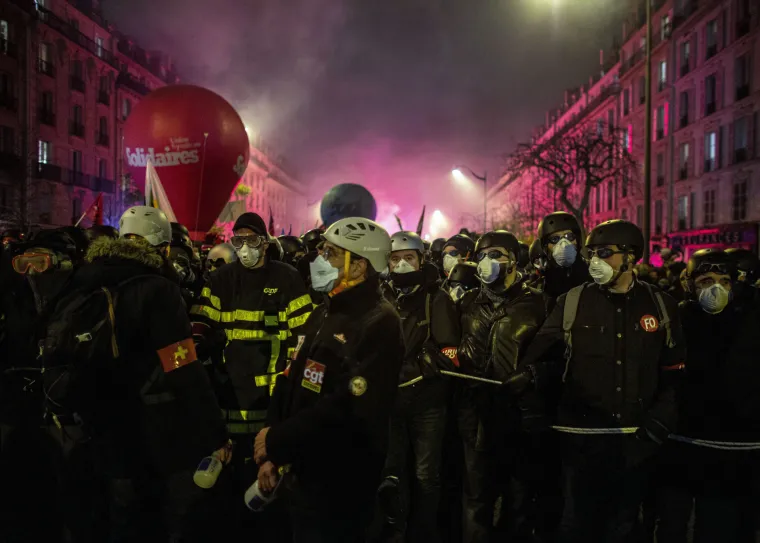 Francusku paralizirao &scaron;trajk, na prosvjedima gotovo milijun ljudi: 'Vlada će popustiti prije nas'