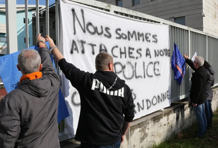 Francusku paralizirao &scaron;trajk, na prosvjedima gotovo milijun ljudi: 'Vlada će popustiti prije nas'