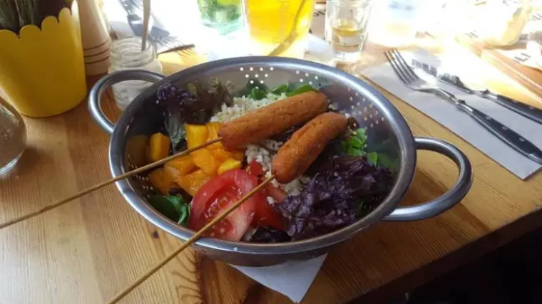 RESTORANI SE OČAJNIČKI TRUDE BITI ORIGINALNI: Kada vidite na čemu sve poslužuju hranu, smučit će vam se