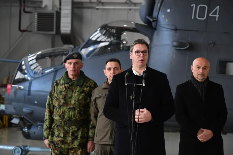 Vučić odu&scaron;evljen 'vražjim kočijama': Vojska Srbije predstavila nove helikoptere kupljene u Rusiji