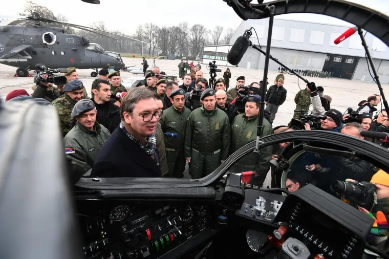 Vučić odu&scaron;evljen 'vražjim kočijama': Vojska Srbije predstavila nove helikoptere kupljene u Rusiji