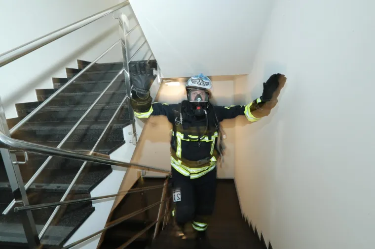 Utrka stepenicama: Vatrogasci trčali s punom opremom 31 kat!