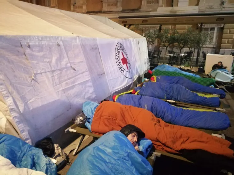 Riječani se jedini u Hrvatskoj pridružili velikoj svjetskoj akciji: Spavali su pod vedrim nebom