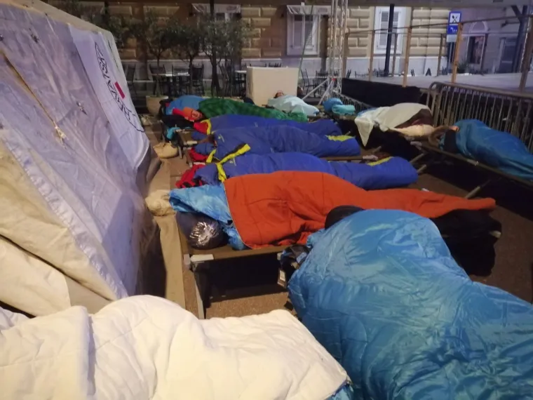 Riječani se jedini u Hrvatskoj pridružili velikoj svjetskoj akciji: Spavali su pod vedrim nebom