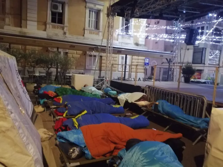 Riječani se jedini u Hrvatskoj pridružili velikoj svjetskoj akciji: Spavali su pod vedrim nebom