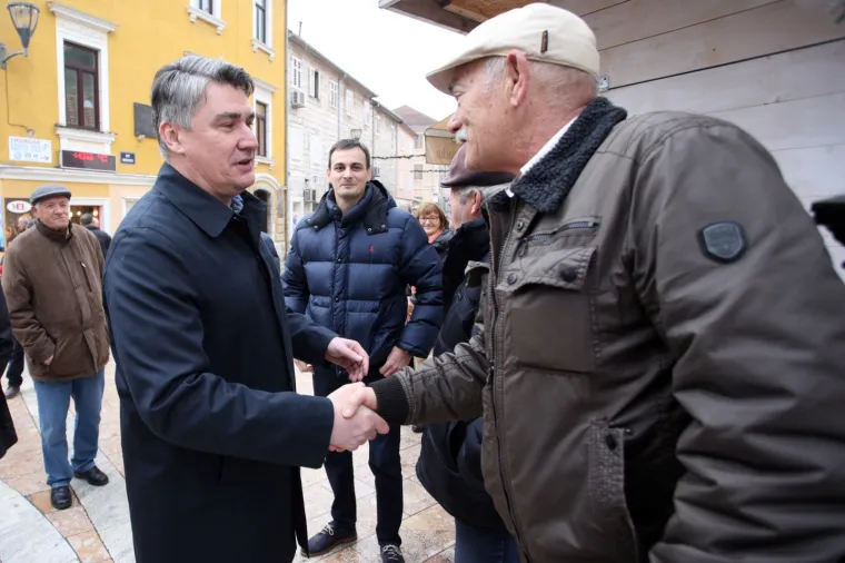 Zoran Milanović posjetio Sinj pa ponovno opleo po Grabar Kitarović: 'Ja bar ne pričam bajke'