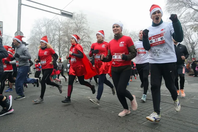 Marin Čilić predvodio blagdansku utrku u centru Zagreba: Pao je u sjenu kostimiranih trkača