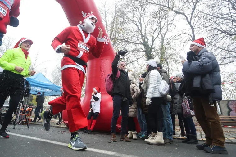 Marin Čilić predvodio blagdansku utrku u centru Zagreba: Pao je u sjenu kostimiranih trkača