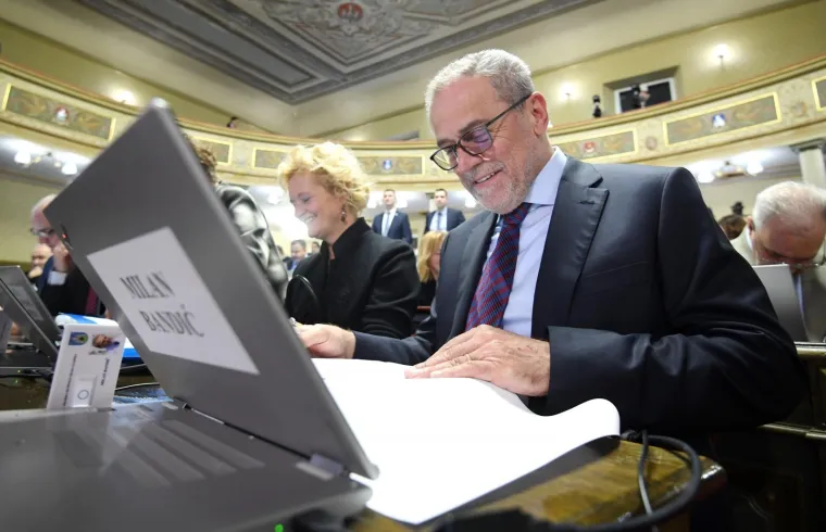 Nađ prozvala Bandića zbog adventskih kućica, on joj poručio: 'Ako vam se Advent ne sviđa, skočite u Savu'