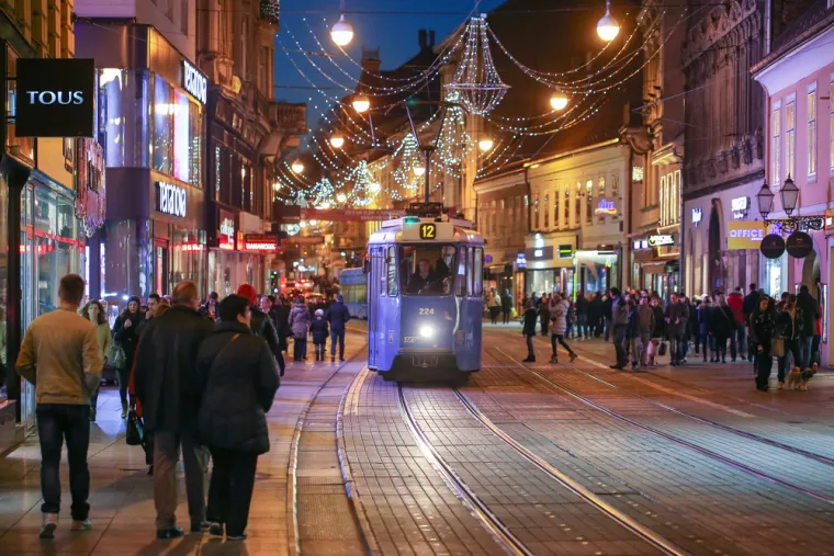 Hrvatska je 5. država po redu u EU koja tro&scaron;i najvi&scaron;e na hranu i bezalkoholna pića. Iz kućnog budžeta izdvajamo čak 18,8 posto na navedeno. Iza nas su jo&scaron; samo četiri države.