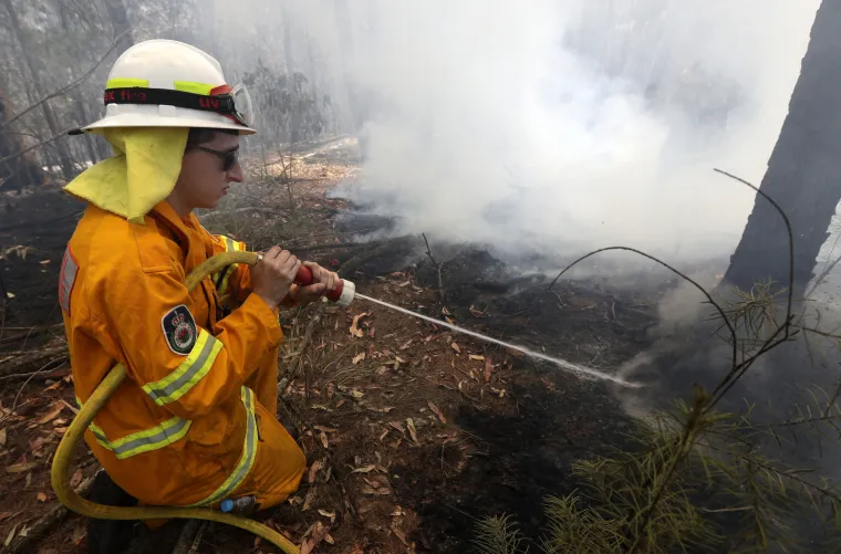 Vatrom protiv vatre: Australski vatrogasci pale pa&scaron;njake kako bi smanjili rizik od velikih požara