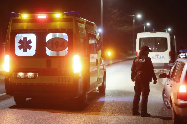 Mu&scaron;karac je prijetio da će se raznijeti bombom. No, policijsku službenici su uspjeli smiriti situaciju.