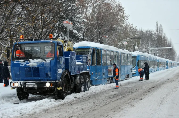 Tako nije bilo od 1955.! Prije 7 godina Zagreb je zatrpao ogroman snijeg i napravio kaos