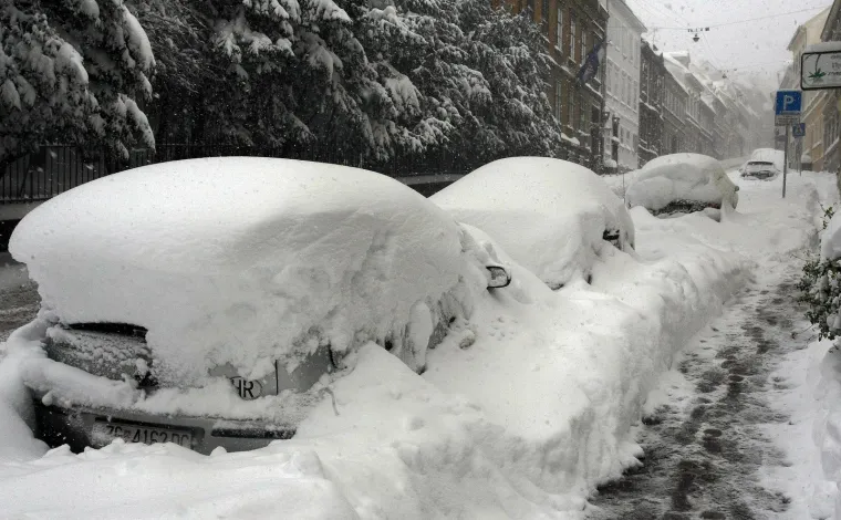 Tako nije bilo od 1955.! Prije 7 godina Zagreb je zatrpao ogroman snijeg i napravio kaos