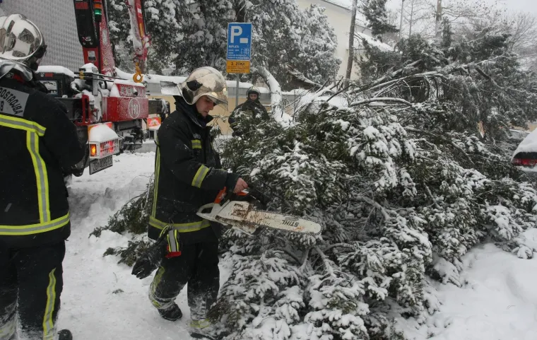 Tako nije bilo od 1955.! Prije 7 godina Zagreb je zatrpao ogroman snijeg i napravio kaos