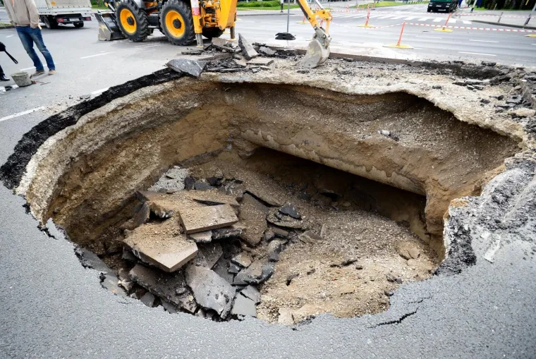 Ovo je najveća rupa u Bandićevom mandatu: Mogla je bez problema 'progutati' kamion