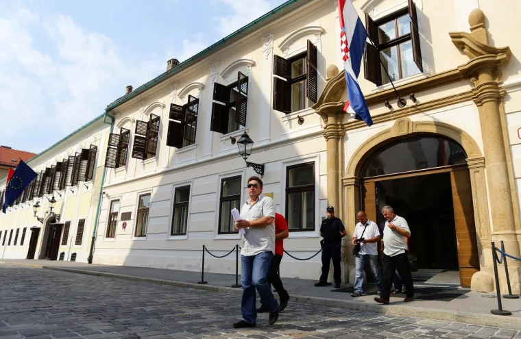 Bio sam zamjenik načelnika općine Klanjec, potom načelnik i prvi klanječki gradonačelnik. Nakon toga postaje dopredsjednikom Zagorske stranke, a danas predsjednikom Hrvatske stranke svih kajkavaca, čakavac i &scaron;tokavaca.