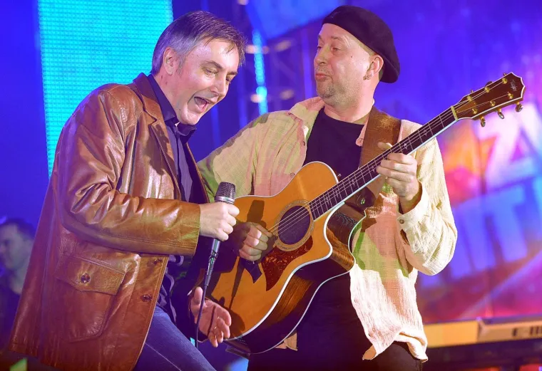 Odlikovan je Redom Danice hrvatske s likom Marka Marulića, Redom hrvatskog trolista te Spomenicom domovinske zahvalnosti.