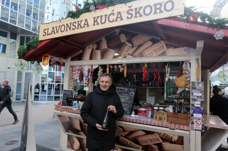 Pet posto udjela &Scaron;koro ima u IT tvrtki Omega software koja često posluje s državom i Gradom Zagrebom. O poslovima tvrtke sa državom &Scaron;koro je rekao da je investirao u njih jer je procijenio da je to dobar poslovni potez, ali da su sve poslove dobili na vrlo transparentan način.
